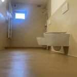 pardoseala microciment baie bej spital